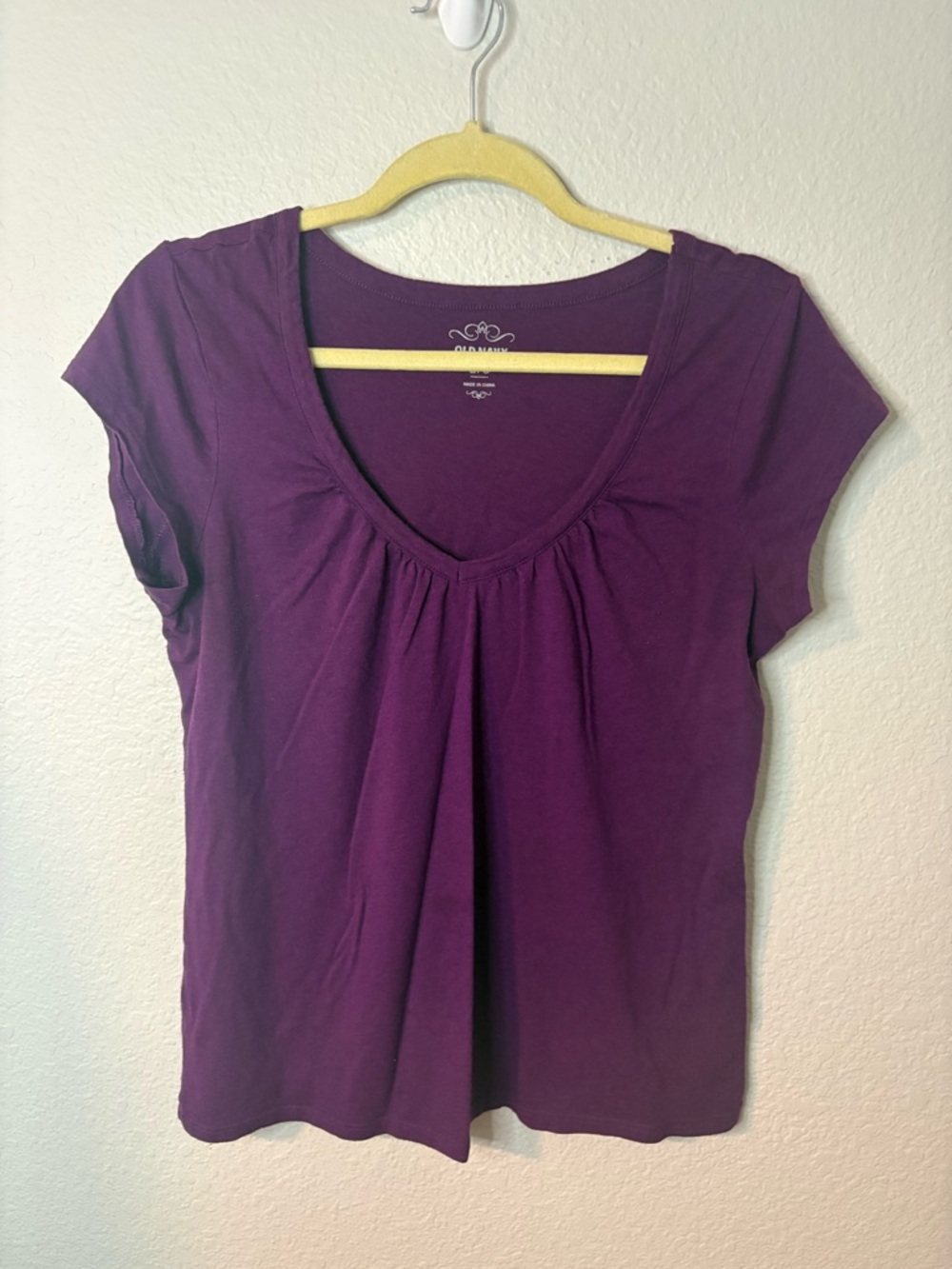 Old Navy Plum Short Sleeve V-Neck Top